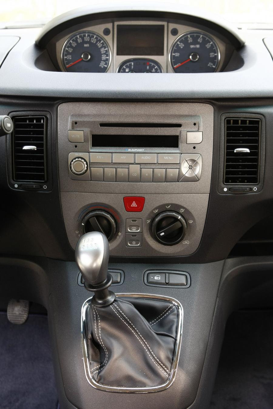  Lancia Musa 2007 года  (фото 27 из 86)